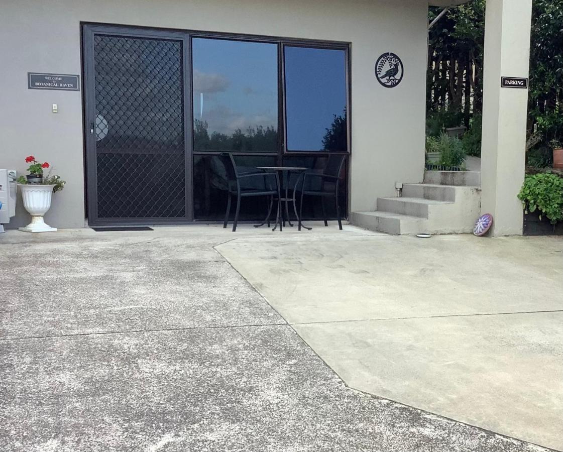 Botanical Haven Bed and Breakfast Tauranga Exteriör bild